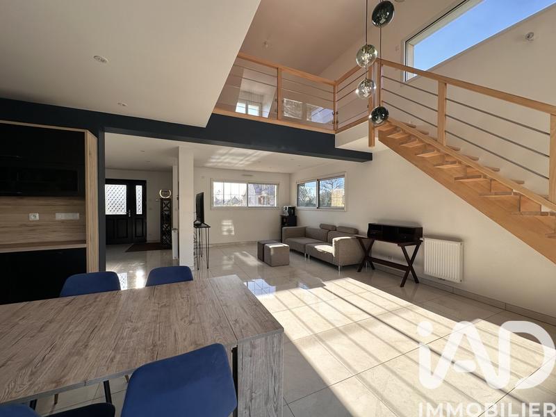 Maison - 165 m² - 7 pièces