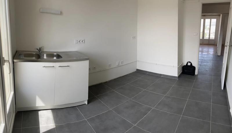 Appartement - 70 m² - 3 pièces