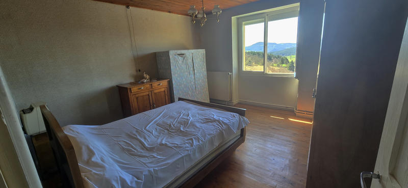 Maison - 107 m² - 5 pièces