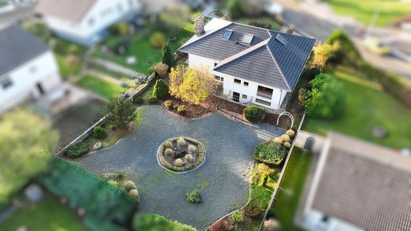 Maison - 150 m² - 8 pièces