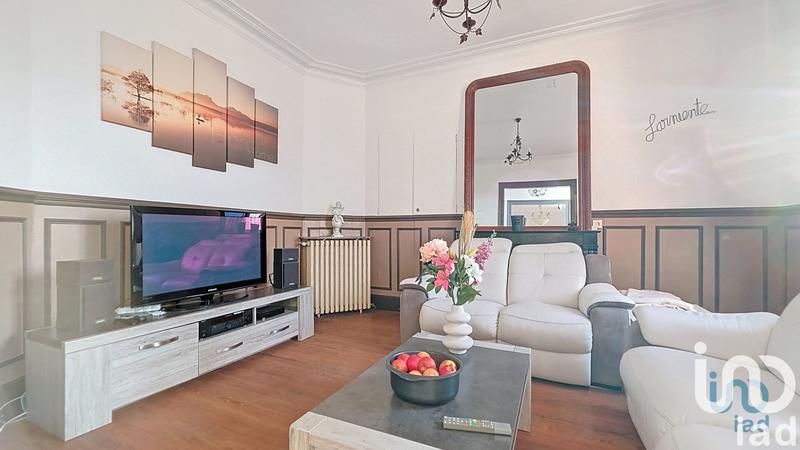 Maison - 180 m² - 8 pièces