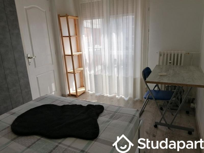 Chambre - 11 m² - 1 pièce