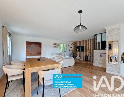 Maison - 151 m² - 5 pièces