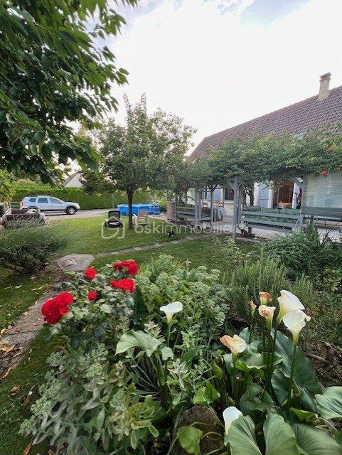 Maison traditionnelle - 166 m² - 8 pièces