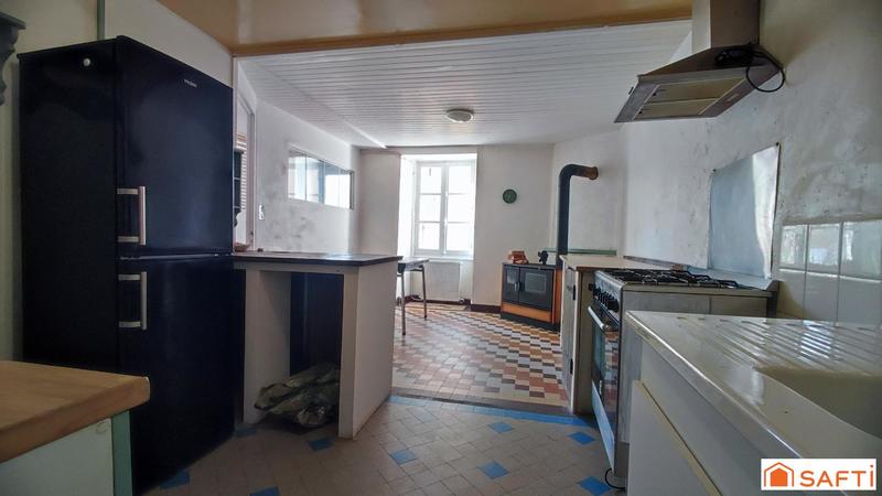 Maison - 215 m² - 7 pièces