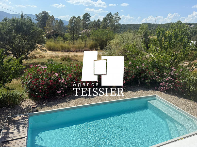 Villa - 151 m² - 6 pièces