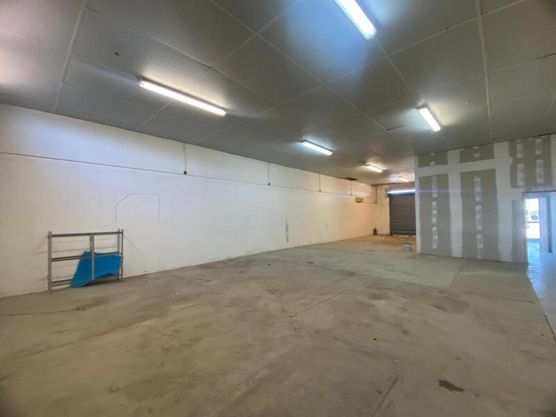 Local commercial - 219 m²