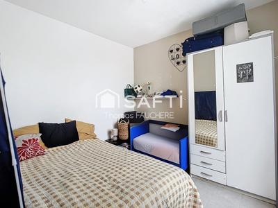 Maison - 90 m² - 5 pièces