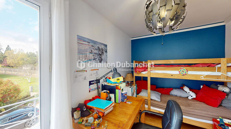 Maison - 170 m² - 8 pièces