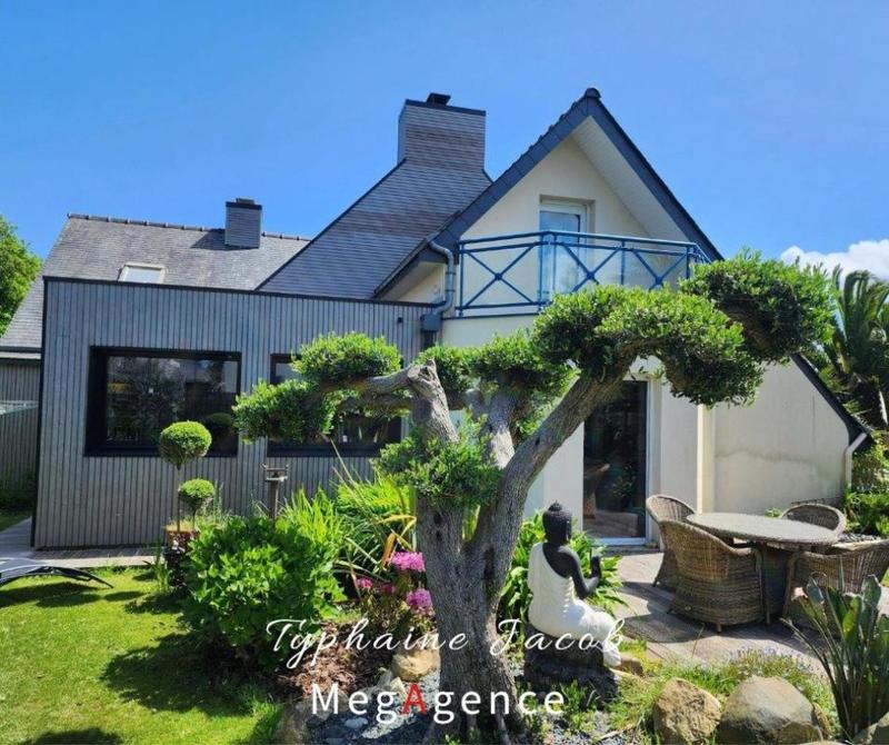 Maison - 173 m² - 9 pièces