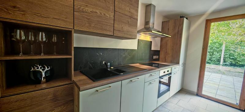 Appartement - 85 m² - 5 pièces