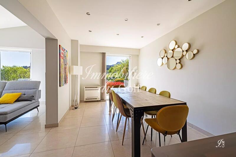 Maison - 186 m² - 4 pièces