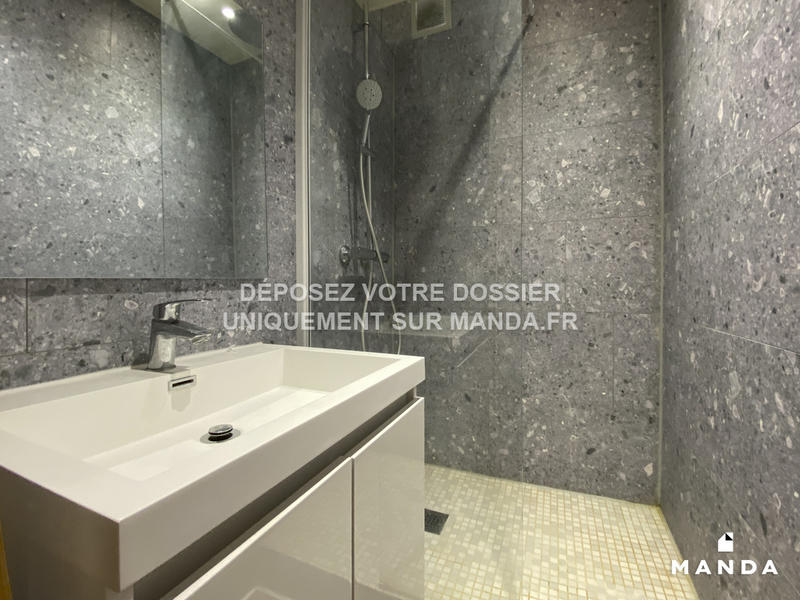 Chambre - 10 m² - 5 pièces