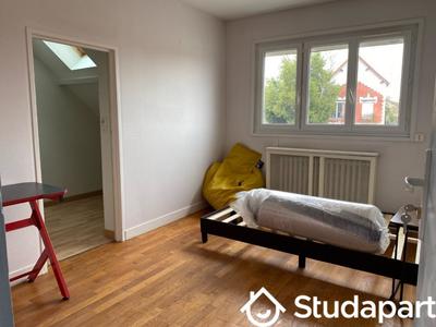 Chambre - 14 m² - 1 pièce