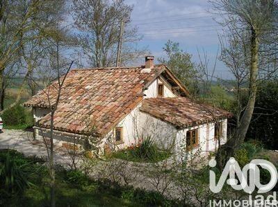 Maison - 280 m² - 11 pièces