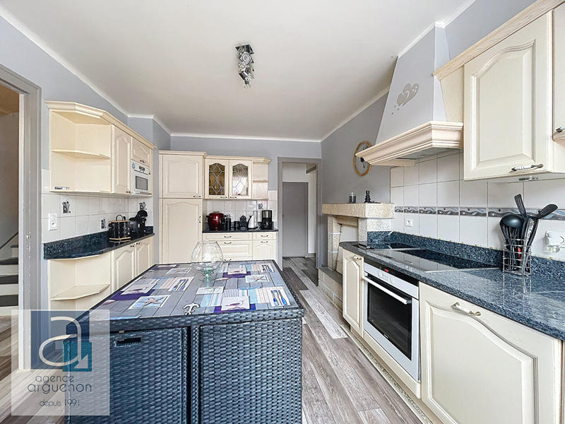 Maison - 152 m² - 7 pièces