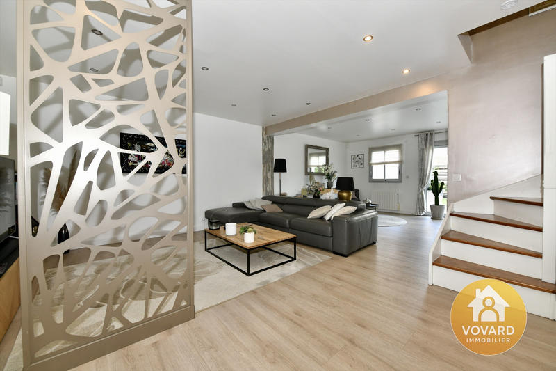 Maison - 127 m² - 6 pièces