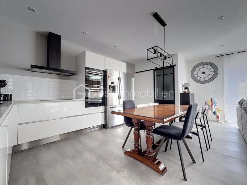 Maison - 87 m² - 4 pièces