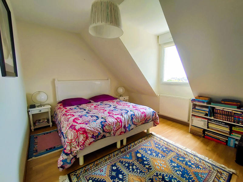 Maison - 200 m² - 7 pièces