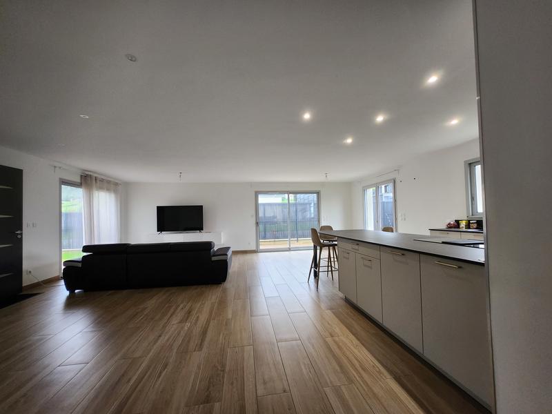 Maison - 130 m² - 6 pièces