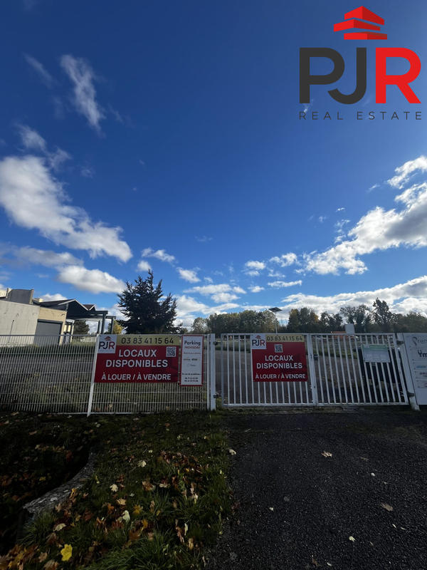 Local d'activités - 700 m²