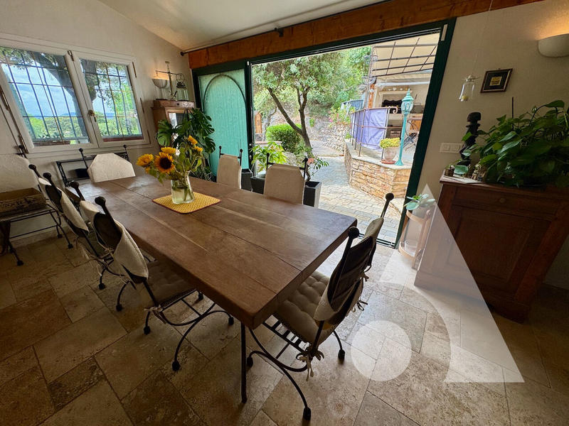 Maison - 148 m² - 4 pièces