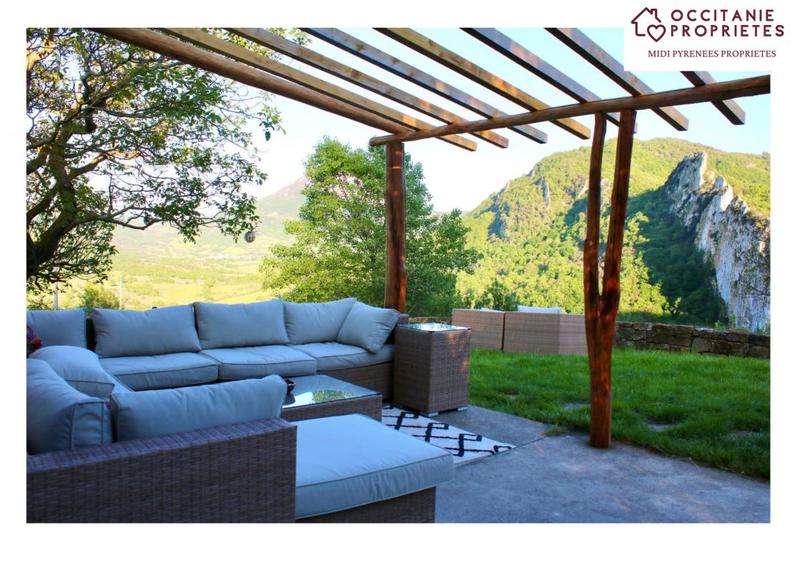 Propriété - 207 m² - 12 pièces