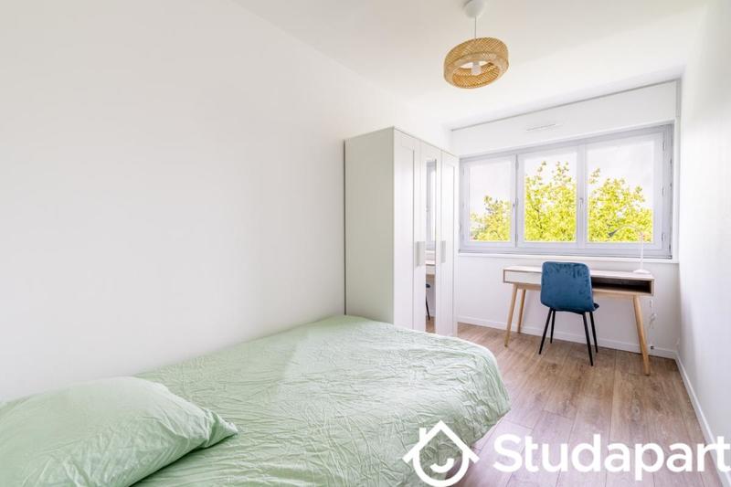 Chambre - 10 m² - 1 pièce