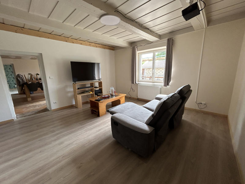 Maison - 242 m² - 7 pièces