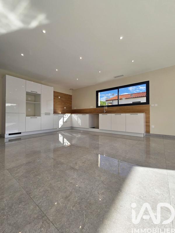 Maison - 105 m² - 4 pièces