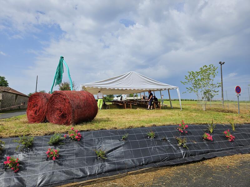 Vide grenier - fête de la cerise
