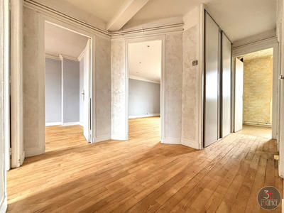 Appartement - 62 m² - 3 pièces