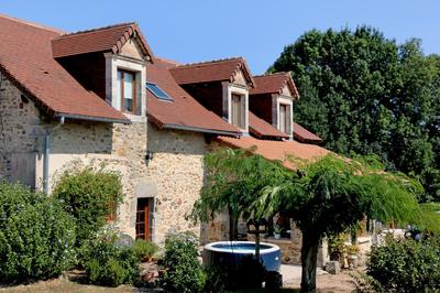 Maison - 275 m² - 9 pièces