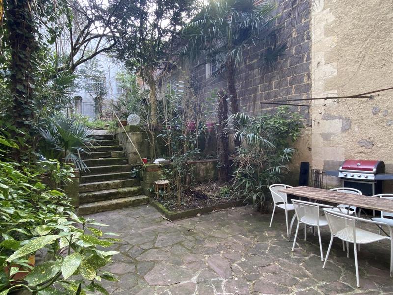 Maison - 210 m² - 8 pièces