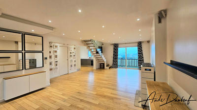 Duplex - 135 m² - 4 pièces