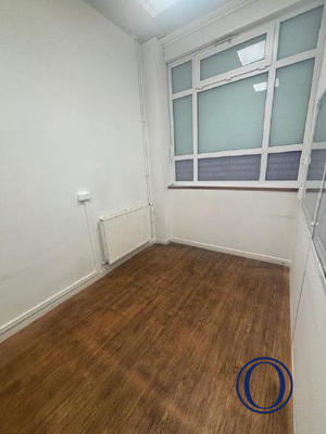 Local commercial - 185 m²