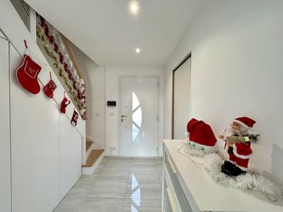 Maison - 137 m² - 6 pièces