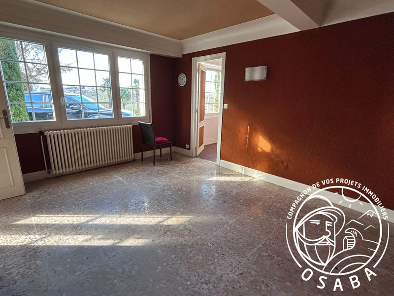 Maison - 311 m² - 8 pièces