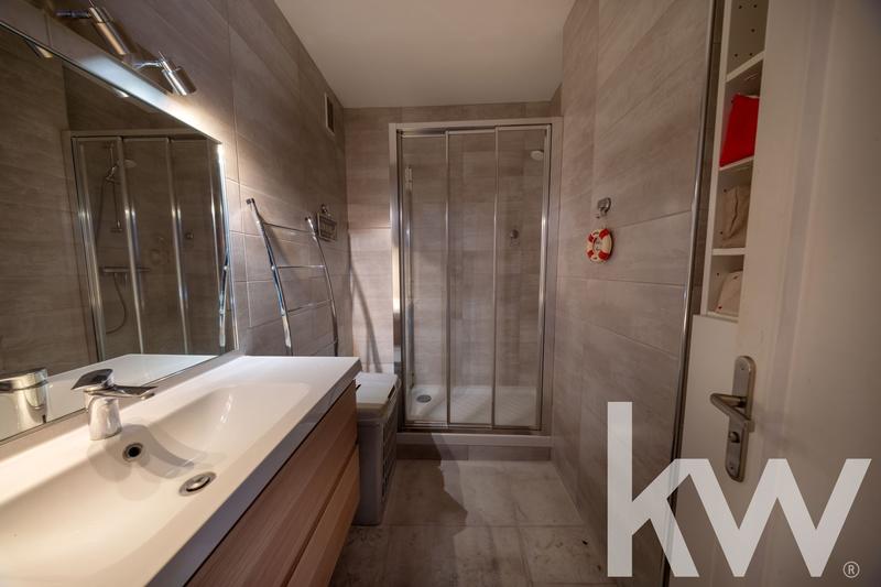 Appartement - 102 m² - 4 pièces