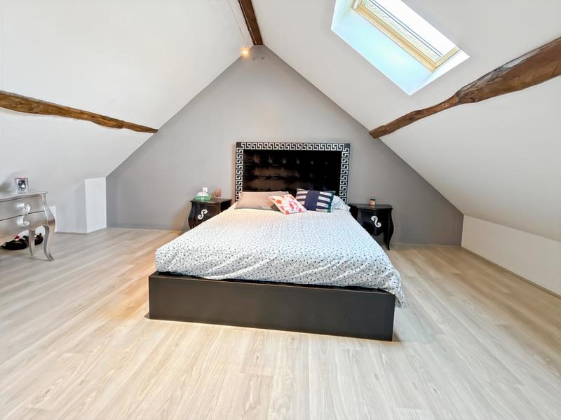 Maison - 180 m² - 4 pièces