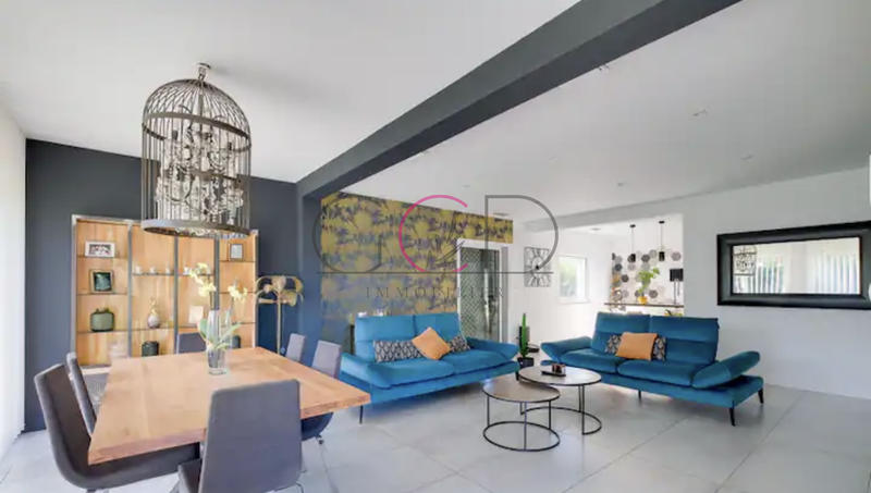 Villa - 180 m² - 7 pièces