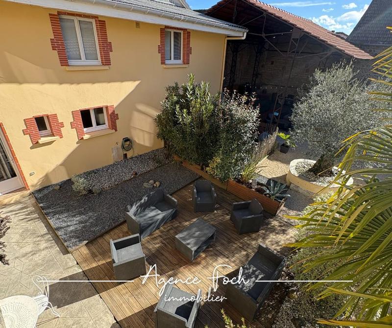 Maison ancienne - 240 m² - 7 pièces