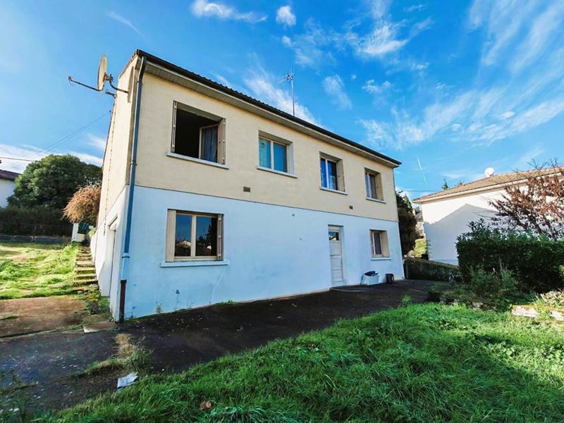 Maison - 89 m² - 5 pièces