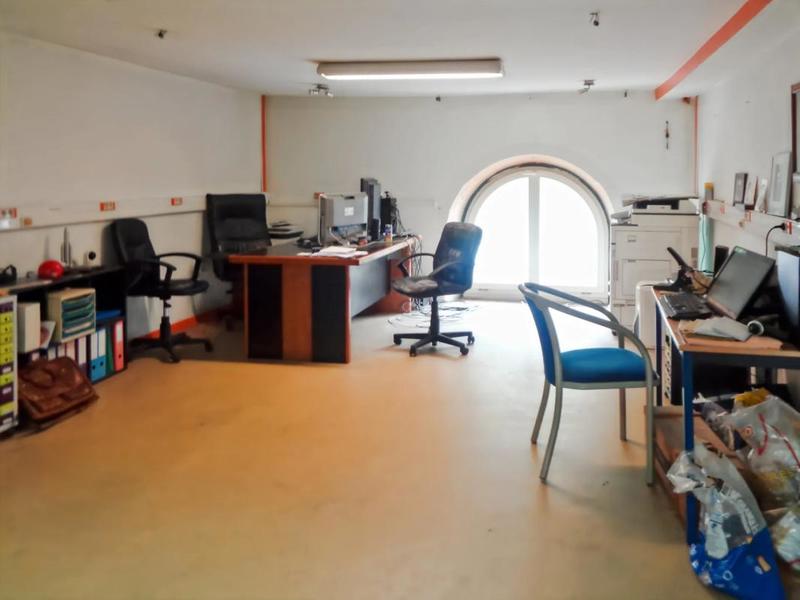 Maison - 400 m² - 15 pièces