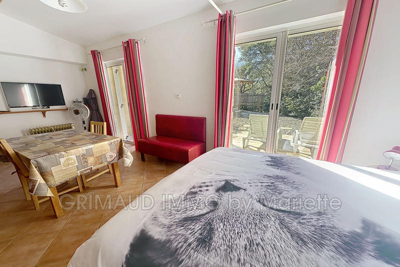 Maison - 248 m² - 7 pièces