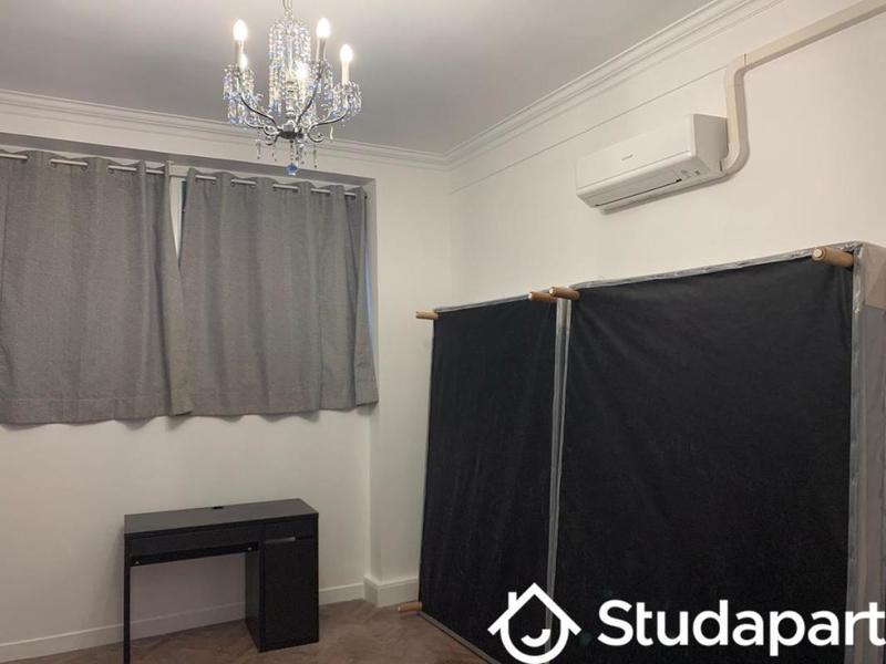 Chambre - 11 m² - 1 pièce