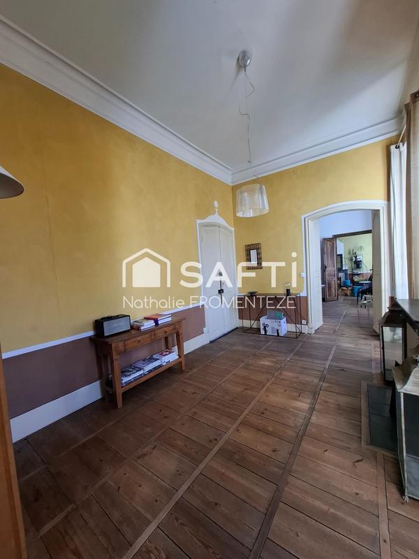 Appartement - 144 m² - 7 pièces