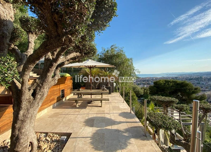 Villa - 145 m² - 5 pièces