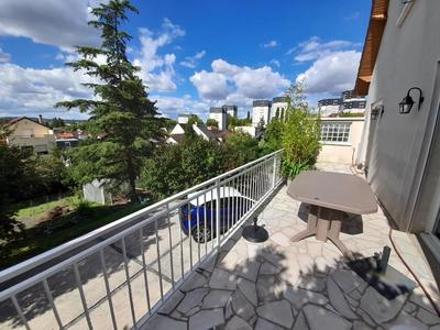 Maison - 170 m² - 8 pièces