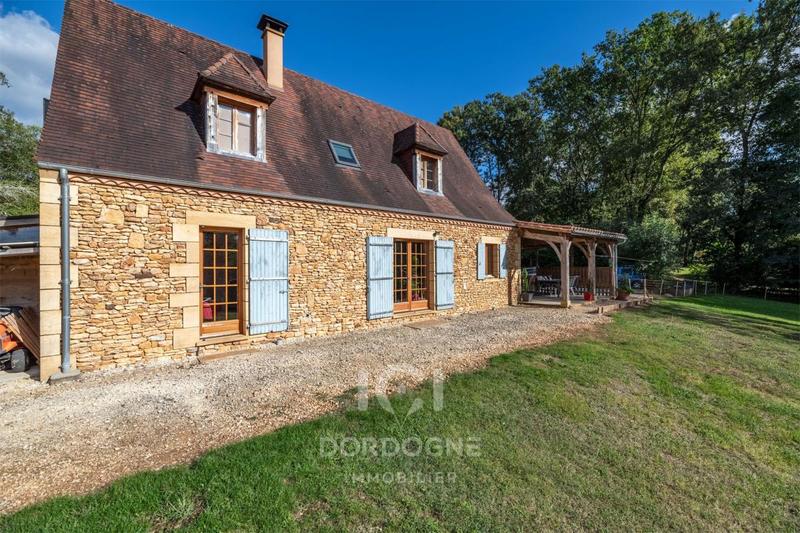 Maison en pierre - 130 m² - 4 pièces